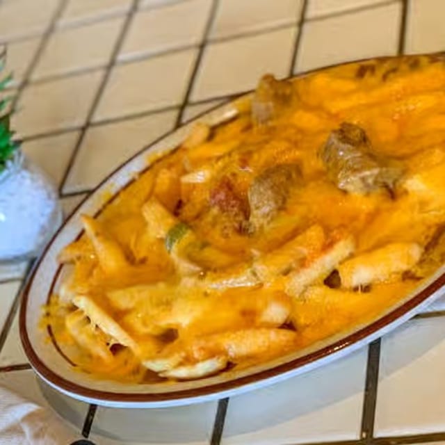 Chile Cheese Fries.